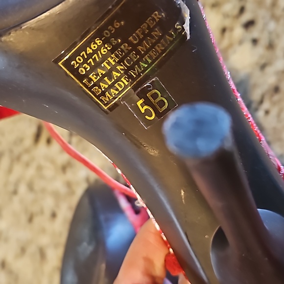 Colin Stuart heels - Picture 4 of 4